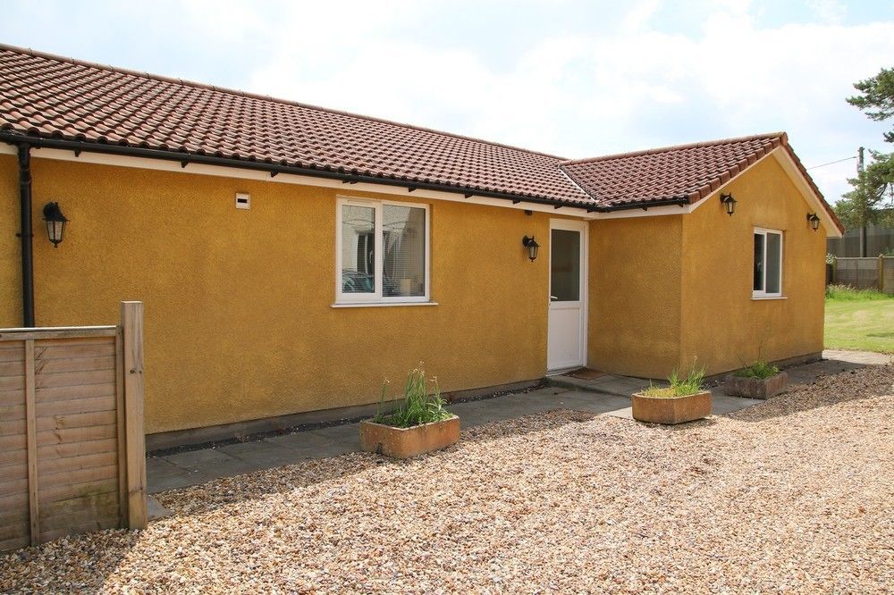 The Lodge Redhill  Exterior photo